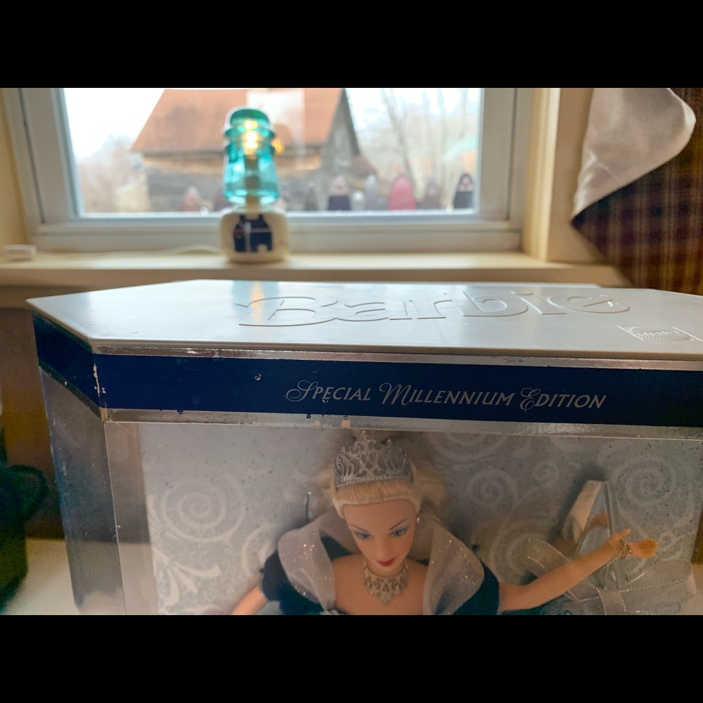 🌈Millennium Princess Barbie - Picture 6 of 7